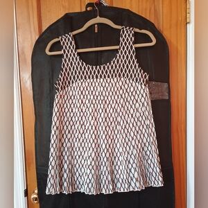 Anthropologie Deletta Pleated Black & White Sleeveless Top Blouse XS Extra Small